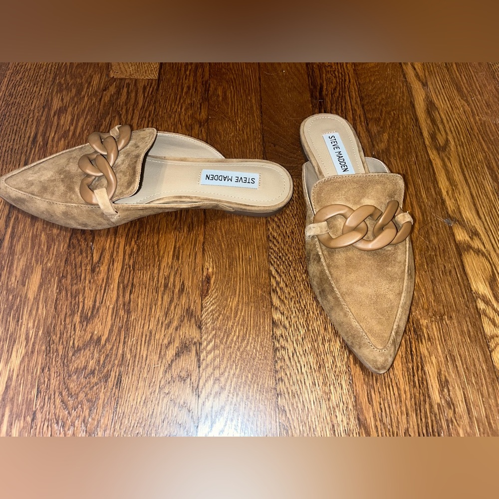 CLOSET CLEAR OUT 🎉NWOT NEVER WORN STEVE MADDEN Fleur Cognac Suede Pointed Flats